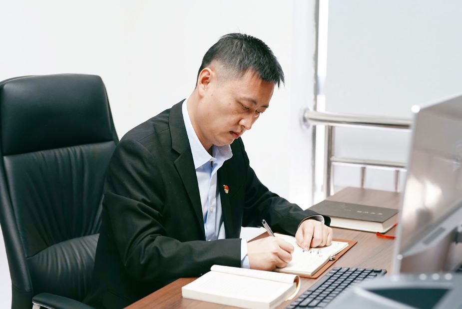 2典型引路：吳緯鵬 網站.JPG